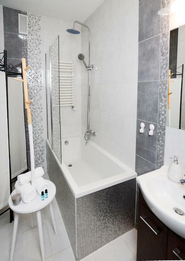 Vinyl Apartment Old Town Cracovie Extérieur photo